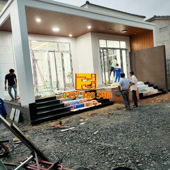 Bậc tam cấp chỉ phào nhà em