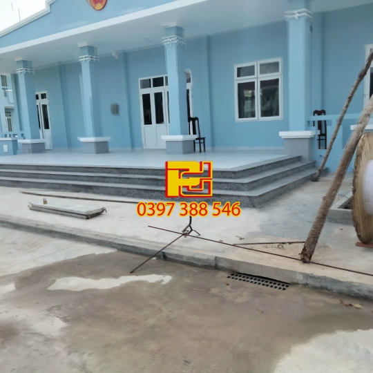 ỐP ĐÁ BẬC THANG TRƯỜNG HỌC