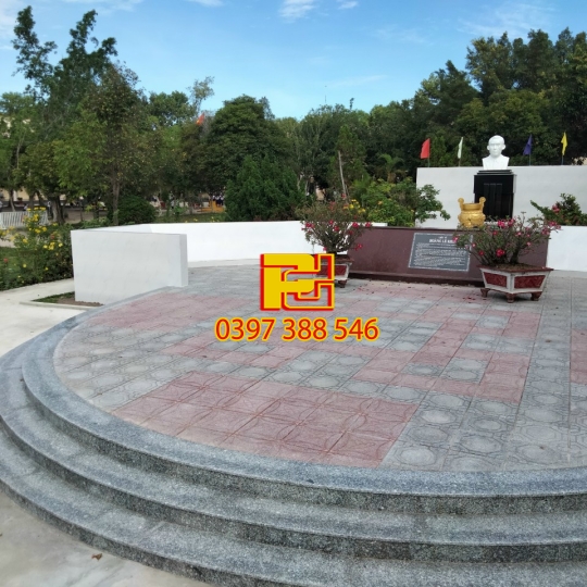 BỤC THỜ 